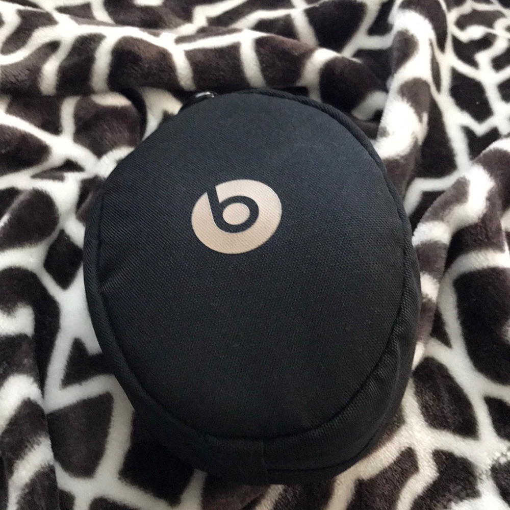 Bluetooth Gold Beats